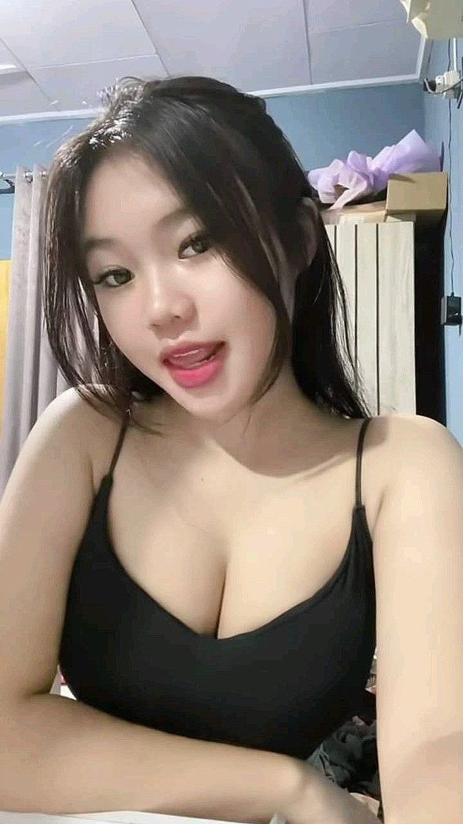 Cerita SEX Perempuan Polos Berjilbab Penuh CRTDALAM