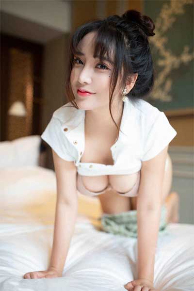 Cerita Sex Gadis Imut Dengan Payudara Baru Tumbuh
