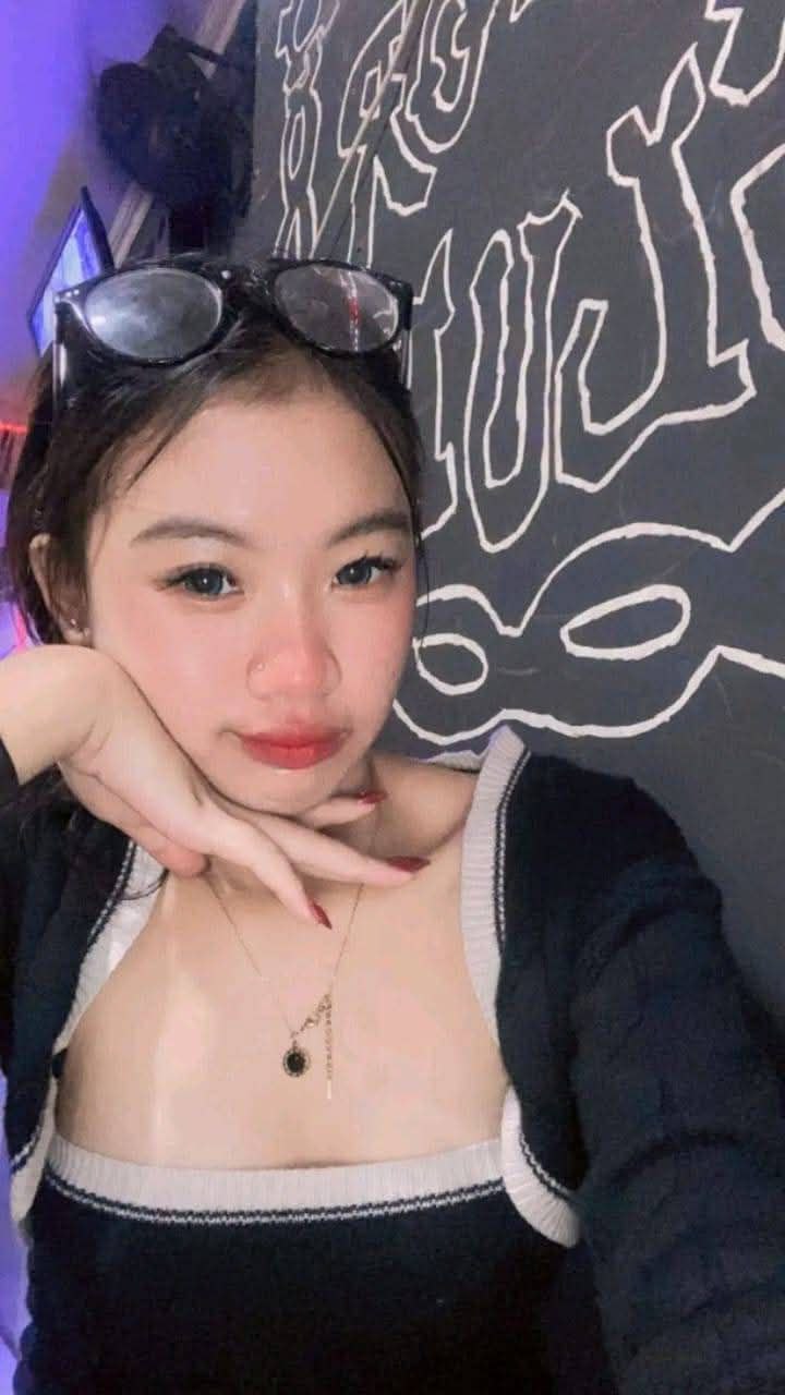 Tante Ku Yang Sudah Mengajari Jadi Haus Sex,